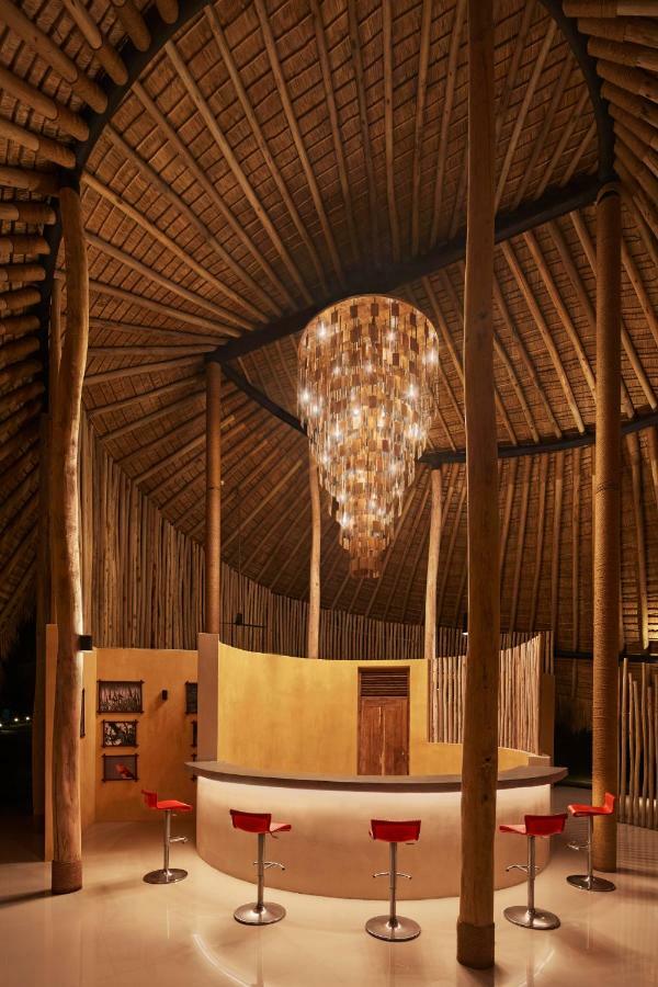 Jetwing Surf & Safari, A Luxury Reserve Arugam Bay Exterior foto